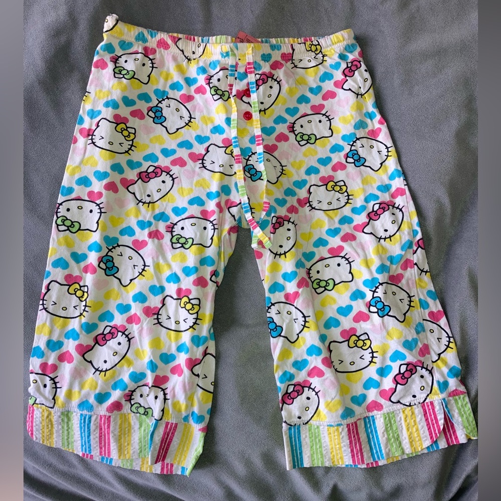 Hello Kitty 2000s PJ Capri Pants